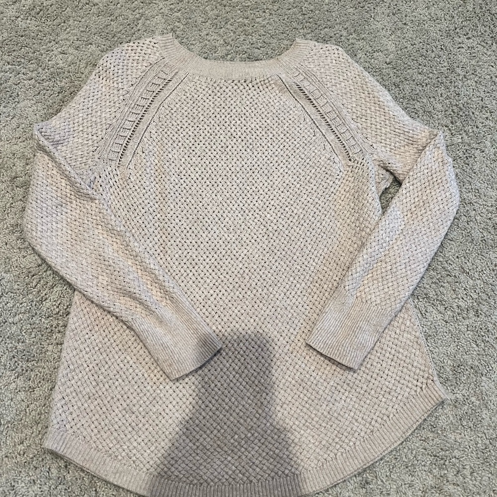LOFT crew neck knit sweater with scoop bottom.